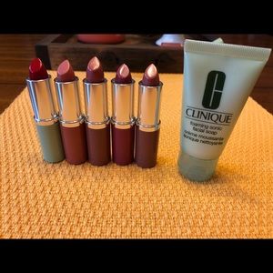5 Clinique lipsticks plus bonus travel face wash